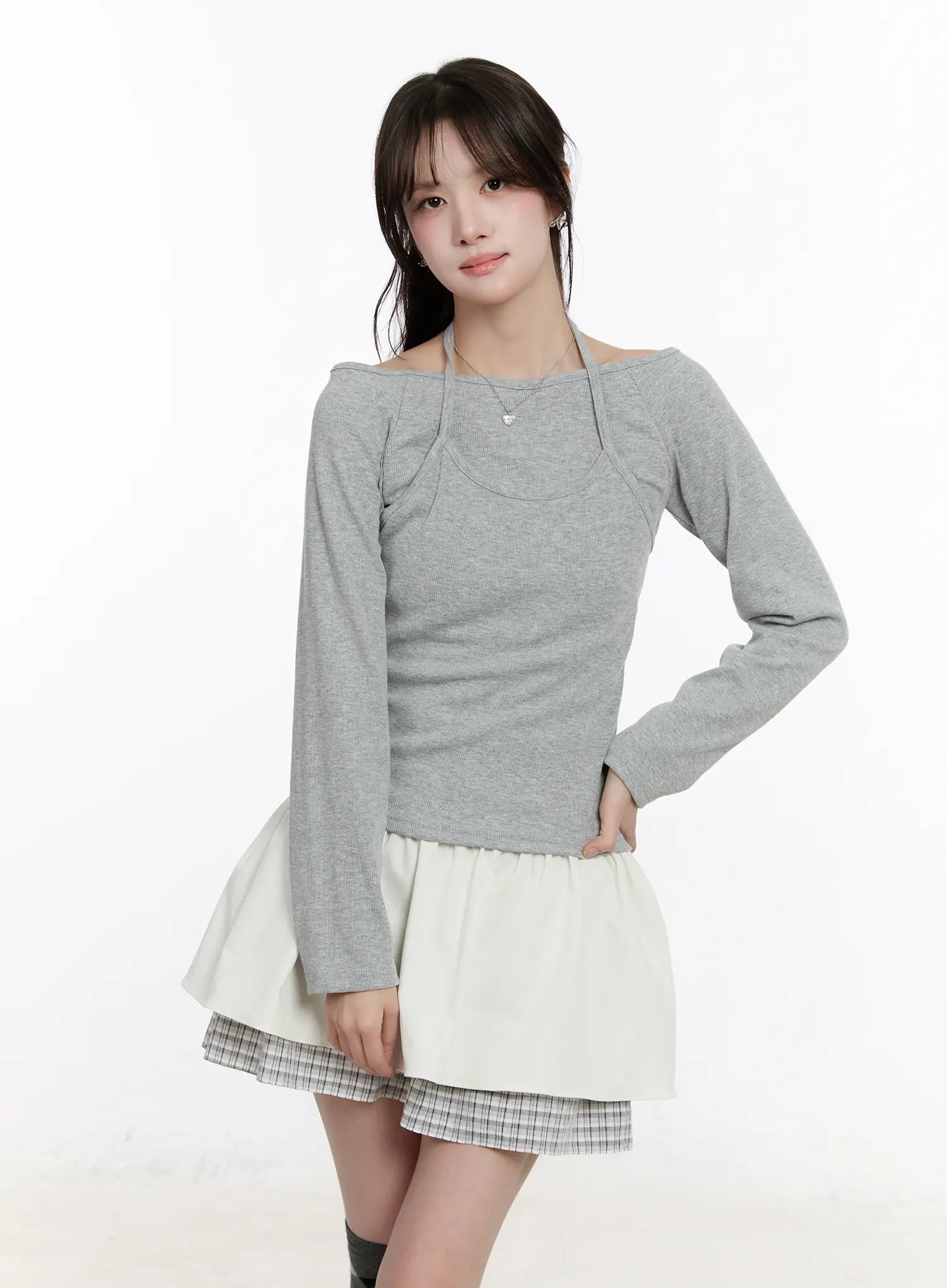 layered-off-shoulder-long-sleeve-top-cm510 / Gray