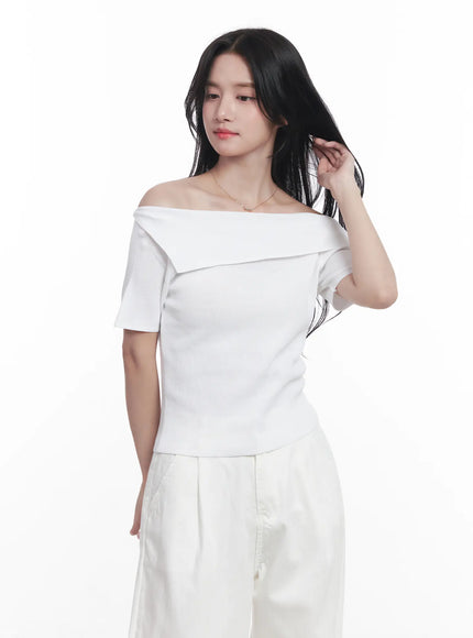 off-shoulder-asymmetric-short-sleeve-sweater-cu525 / White