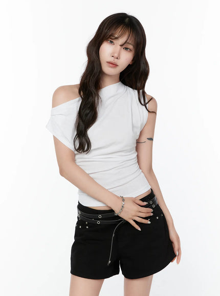 asymmetric-off-shoulder-tee-cy514 / White