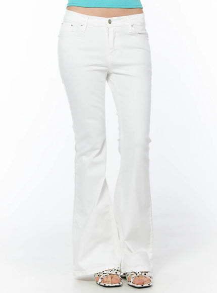 studded-low-rise-bootcut-pants-cy527 / White