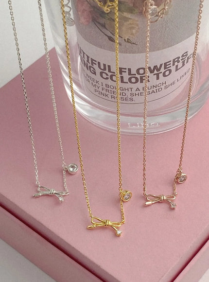 tokarczuk-ribbon-cubic-necklace-iu506