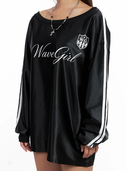 oversized-off-shoulder-graphic-long-sleeve-cs522