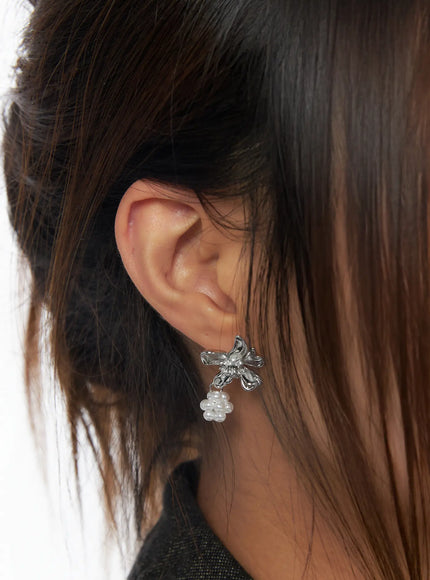 floral-pearl-drop-earrings-ca517