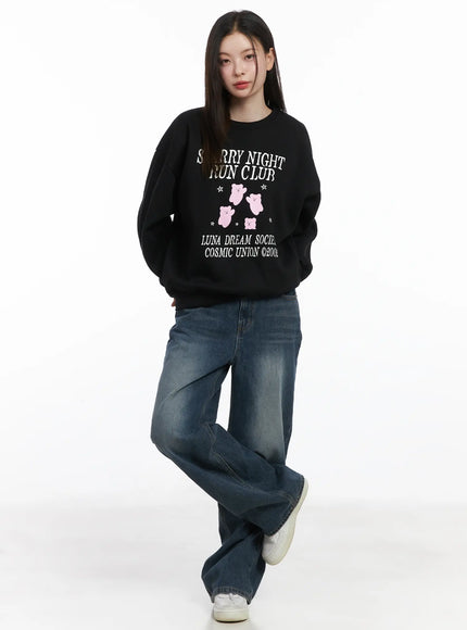cozy-fleece-graphic-sweatshirt-cj506