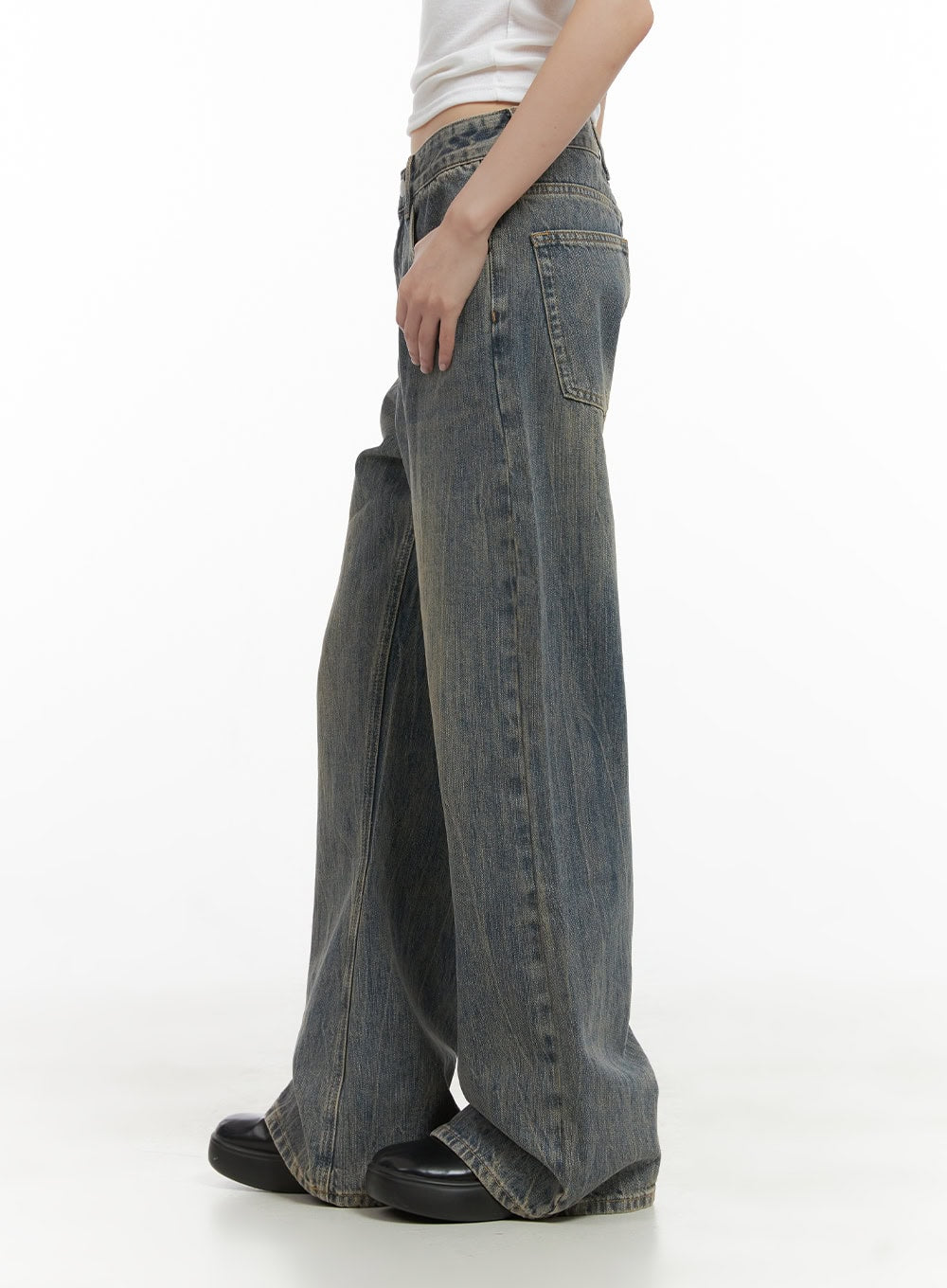 callie-relaxed-bootcut-washed-denim-jeans-cs412