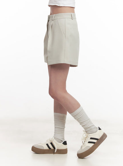 wide-fit-pintuck-shorts-ca510