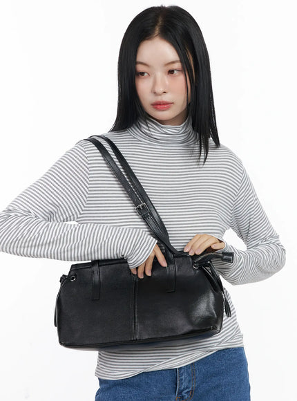 leather-buckle-strap-shoulder-bag-cj520