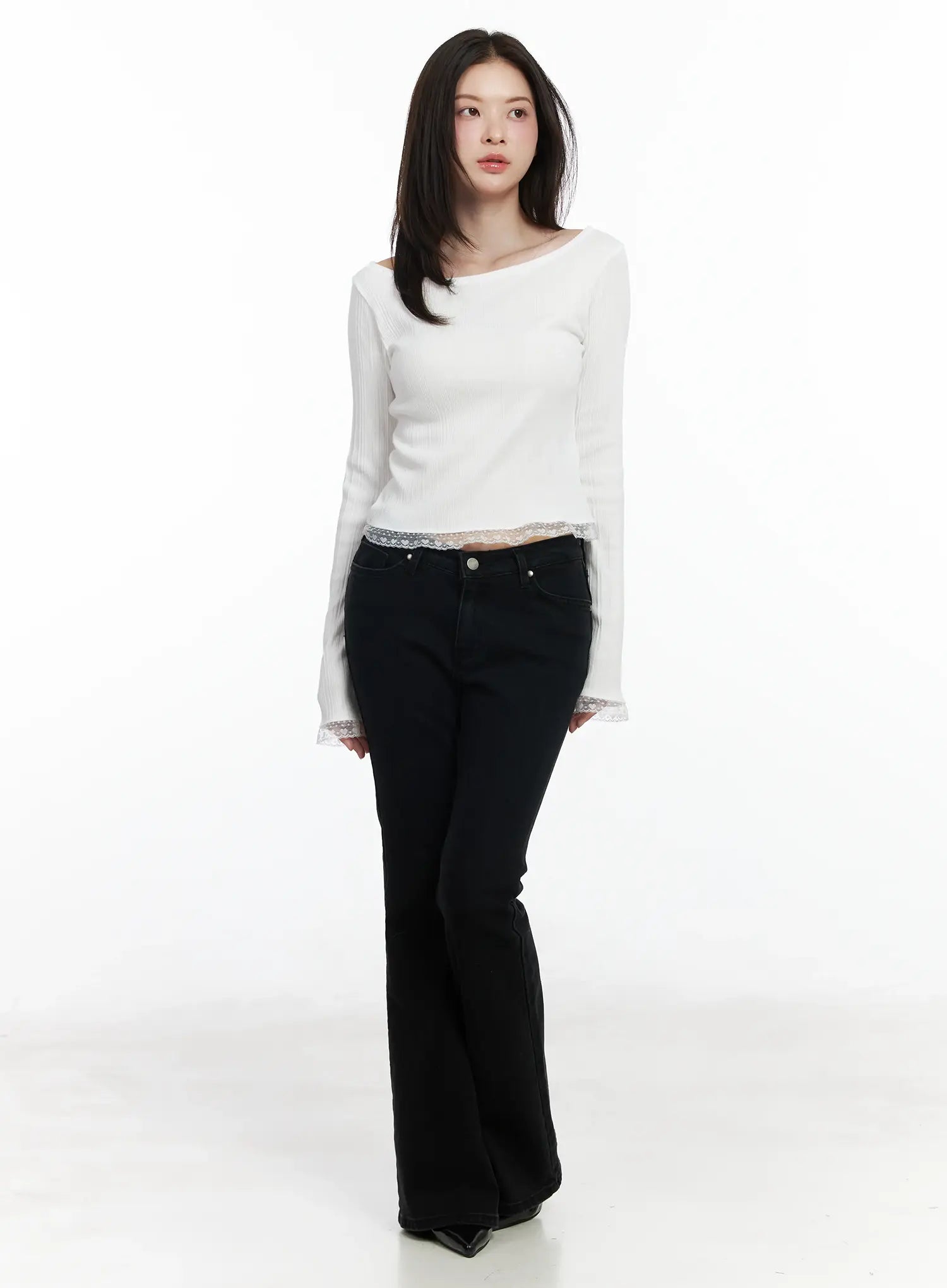 heart-lace-frill-hem-boat-neck-top-if520