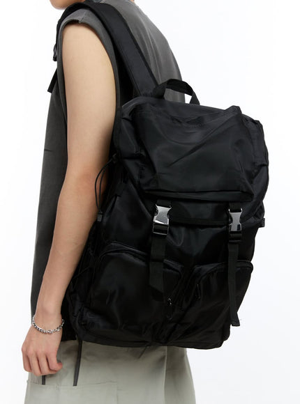 men-s-buckle-pocket-backpack-iy530