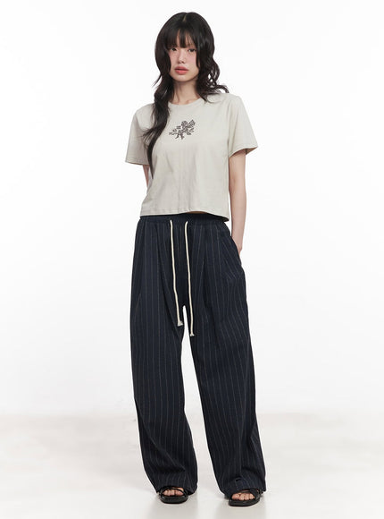 pintuck-striped-wide-fit-pants-cy521