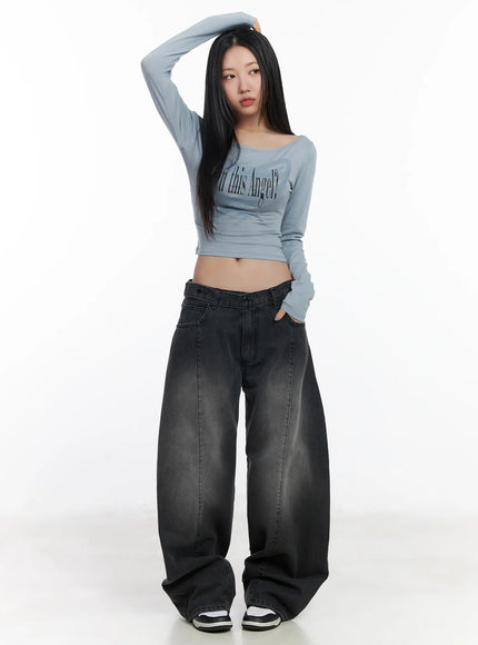 alana-belt-detail-baggy-jeans-cj530