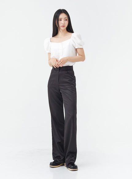 Pantalon de costume coupe droite fendu en satin OG10