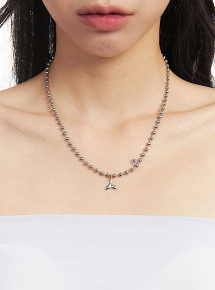 bold-tail-necklace-ca516