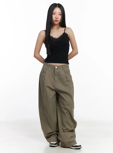 padded-lace-trim-cami-top-cj530