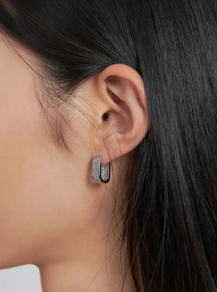 karena-square-earrings-iu512