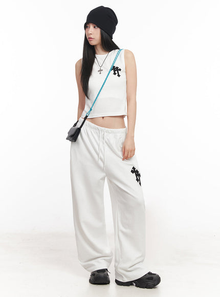 patched-chic-sleeveless-top-iy516