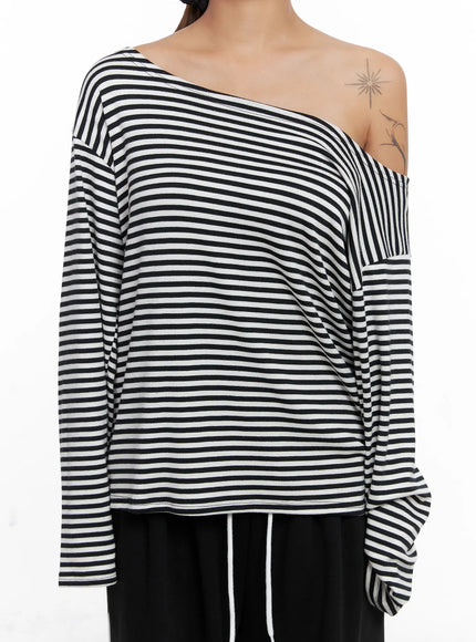 Off-Shoulder Striped Top CS524