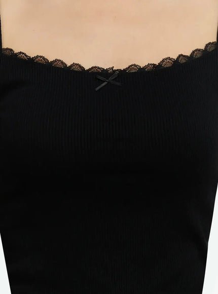 lace-trim-cropped-tank-top-id525