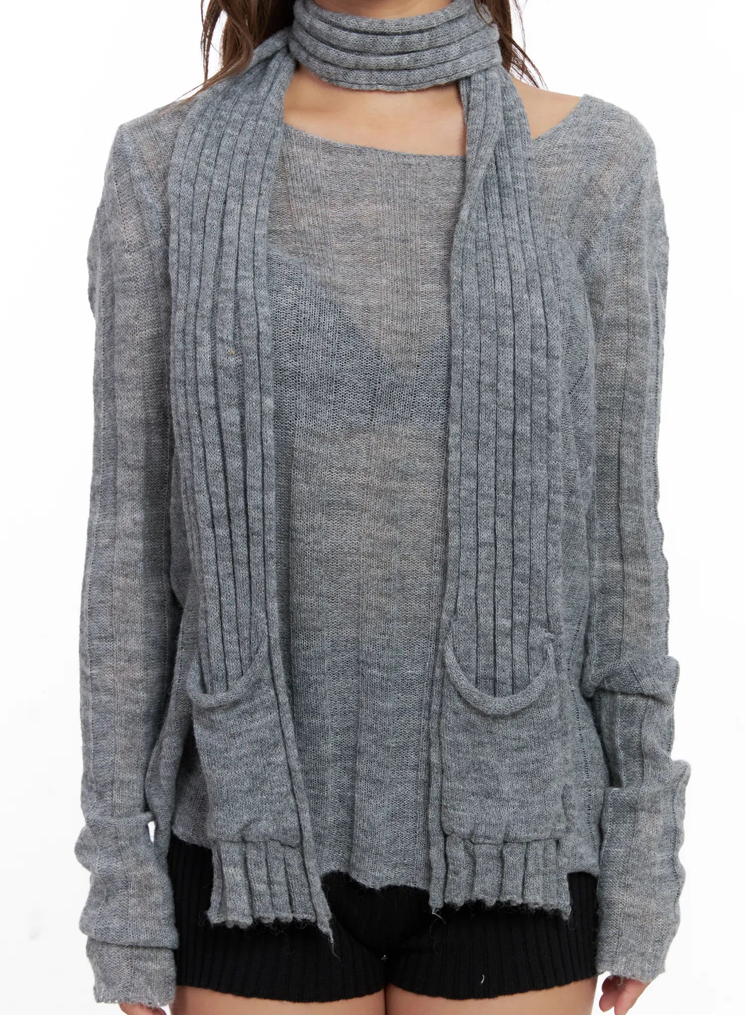 round-neck-long-sleeve-scarf-top-cs524