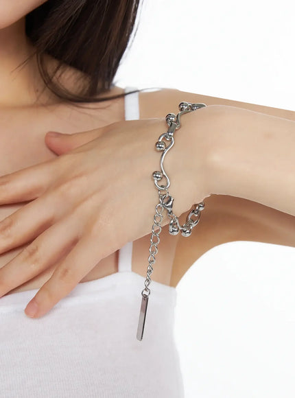 vintage-style-hook-bracelet-iy520