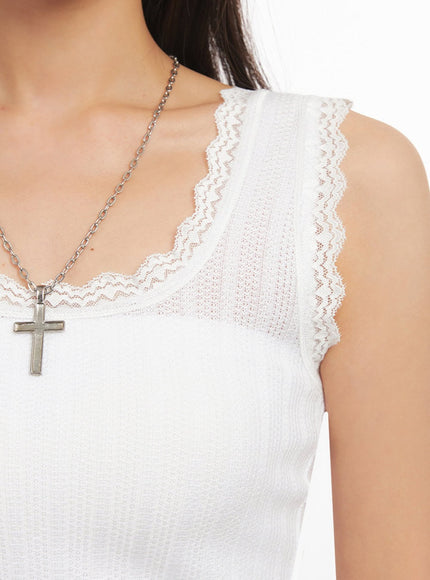 Lace-Trim Fitted Tank IA507