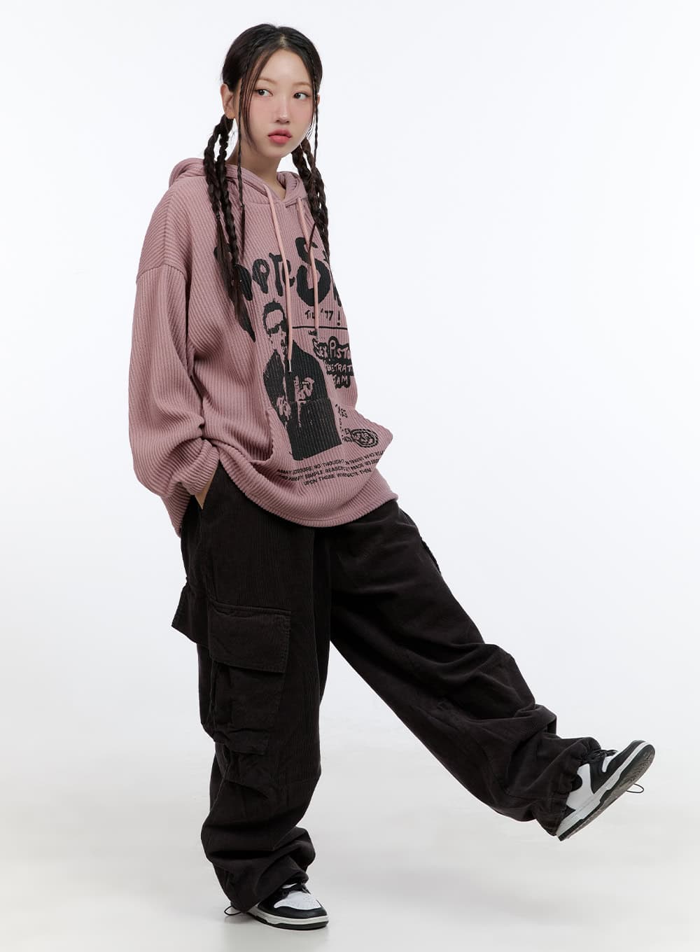 baggy-graphic-hooded-sweater-cs406