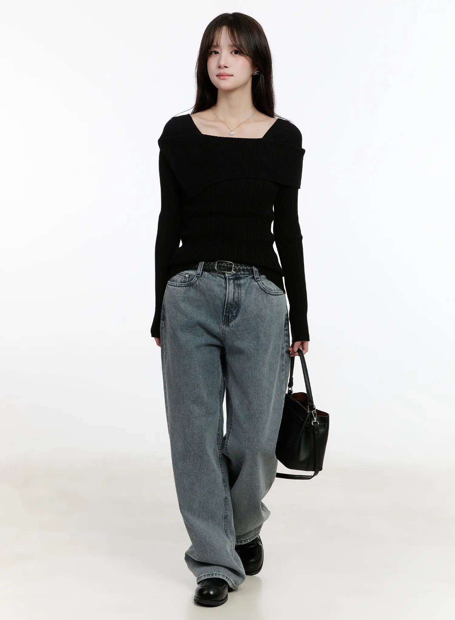 slim-fit-ribbed-long-sleeve-knit-top-cm510