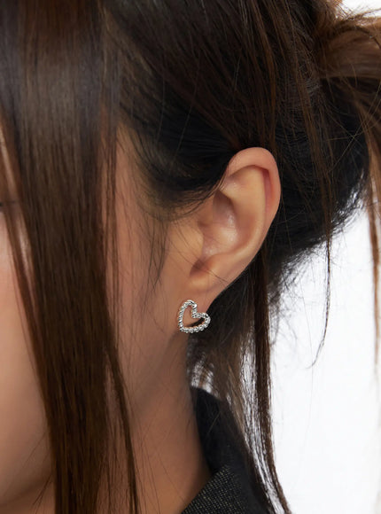 twisted-heart-earrings-ca517