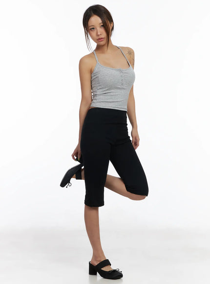 buttoned-crop-sleeveless-top-cm525