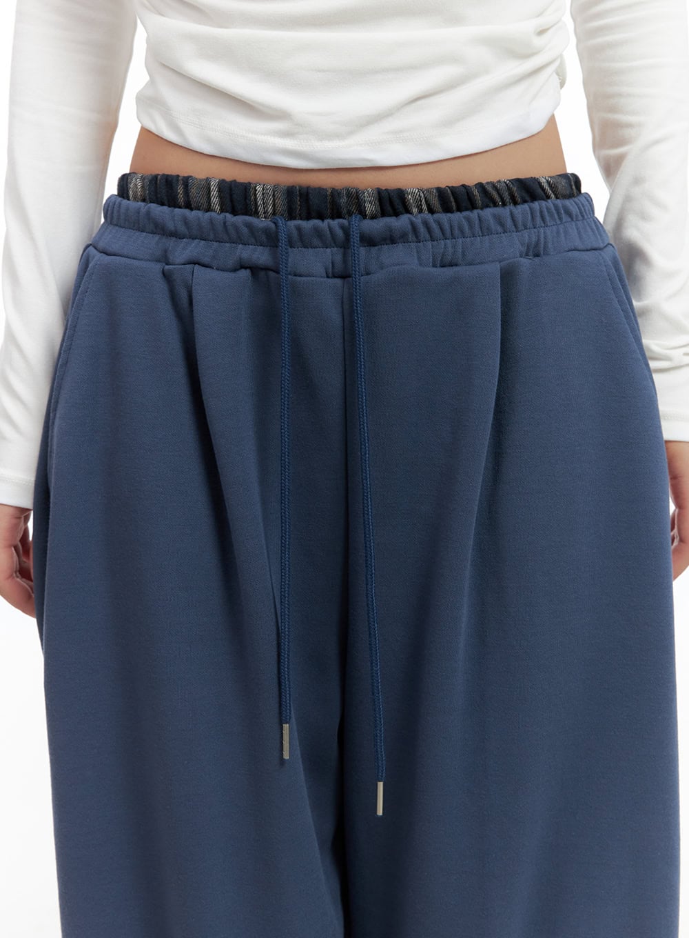 side-buckle-oversized-sweatpants-cg423