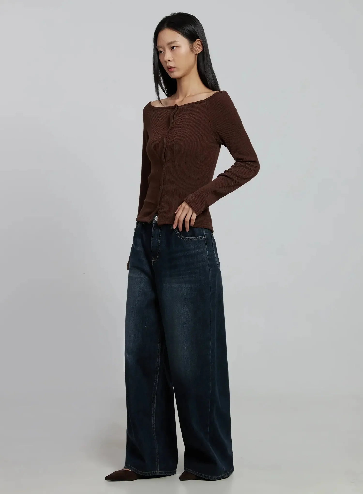 off-shoulder-button-ribbed-cardigan-im520