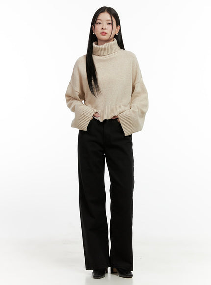 straight-fit-trousers-on408