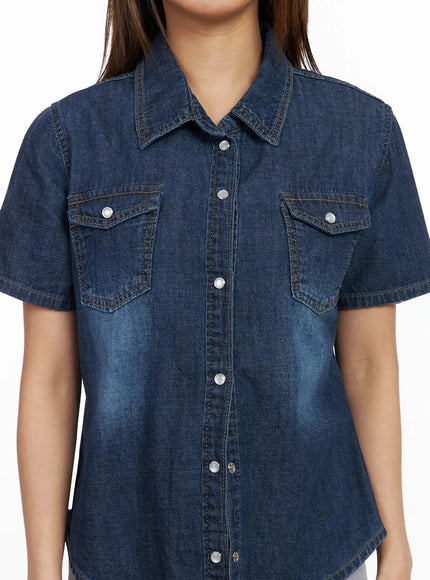 short-sleeve-denim-button-up-shirt-iy501
