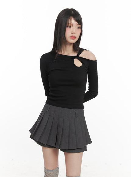 Slim-Fit Twist Cut-Out Long Sleeve Top CJ528