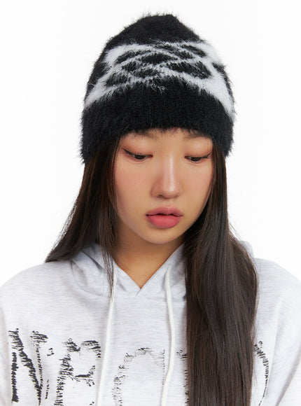 fuzzy-graphic-bliss-beanie-is402