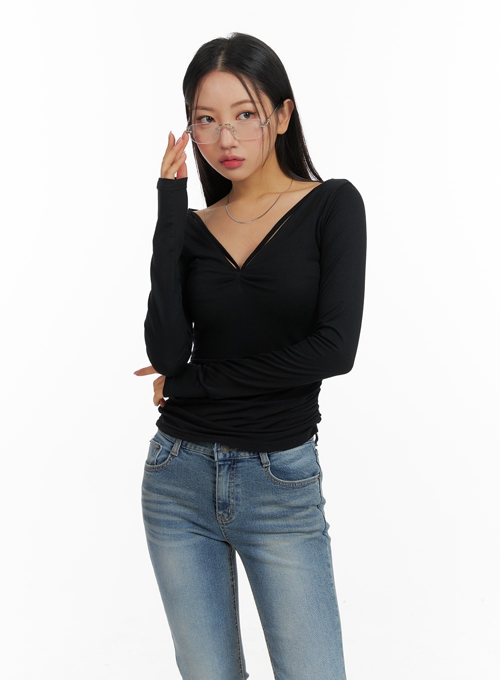 slim-fit-shirred-v-neck-long-sleeve-cm411