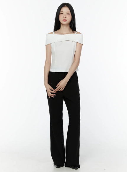 chic-off-shoulder-sleeveless-blouse-iu503