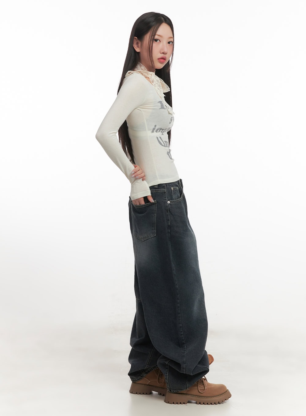 giselle-stitched-balloon-fit-jeans-cf526