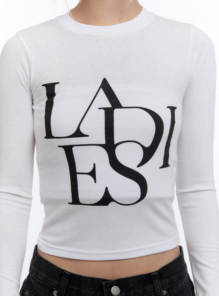 round-neck-slim-fit-long-sleeve-crop-top-co423