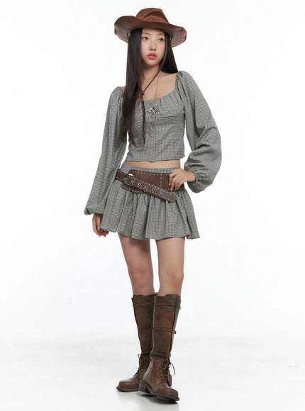 gingham-button-up-puff-sleeve-blouse-cs503