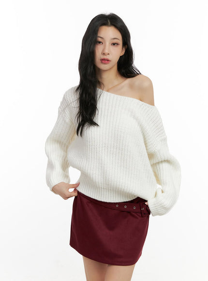 off-shoulder-loose-fit-knit-sweater-cn413