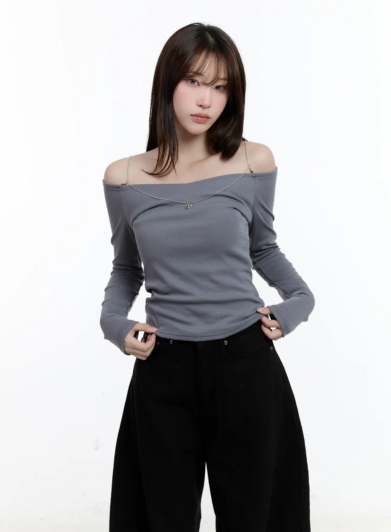 chic-chain-strap-off-shoulder-top-cn525 / Dark gray