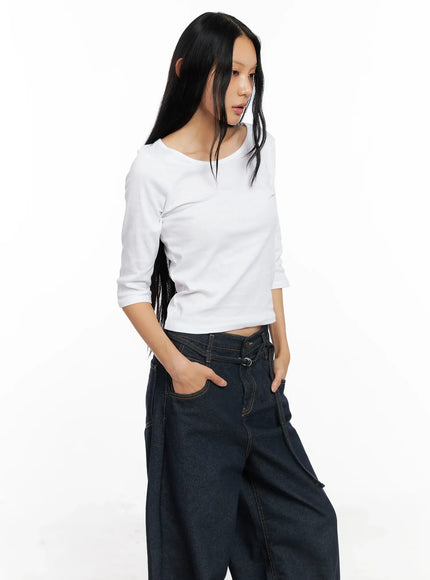 minimalist-white-u-neck-top-co528