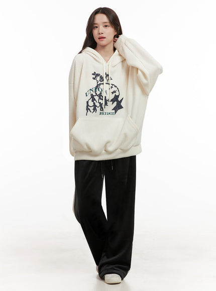 Cozy Waffle-Knit Graphic Hoodie IJ510