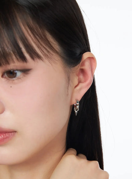 metallic-spike-hoop-earrings-iy520