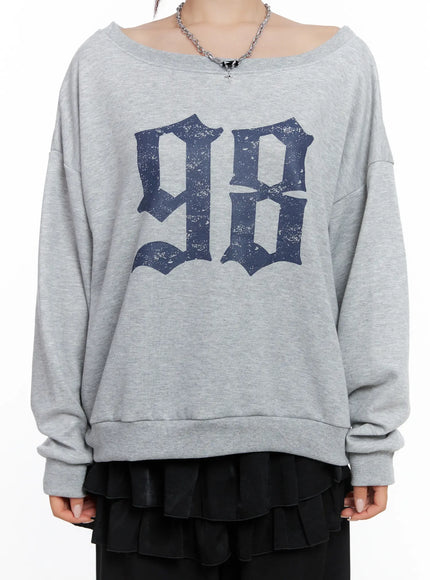 98 Graphic Off-Shoulder Sweatshirt CS502