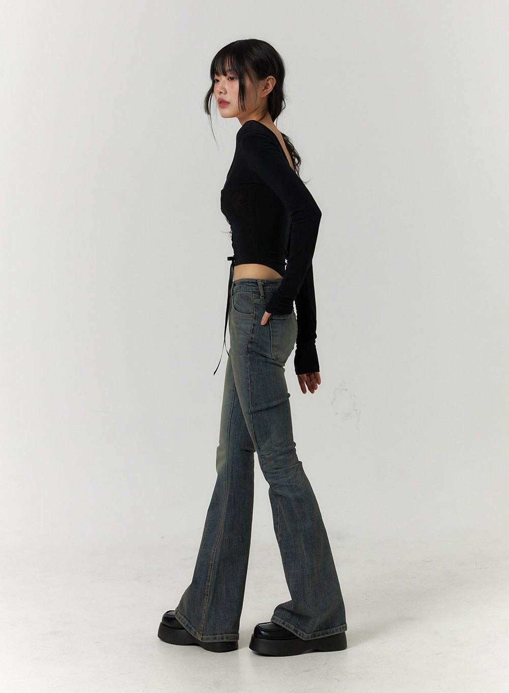 Mid Waist Solid Flared Jeans CF401