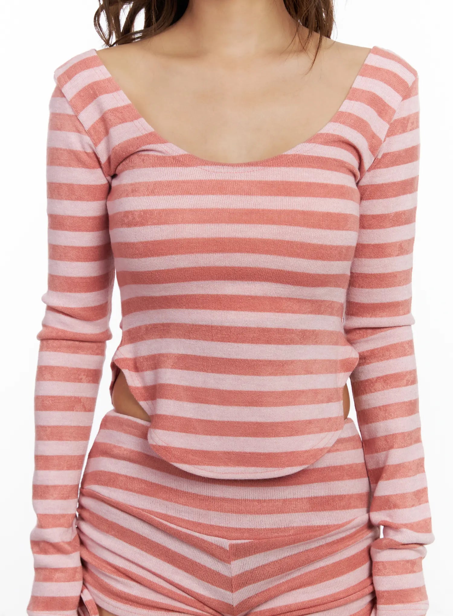 Striped U-Neck Long Sleegve Top CM520