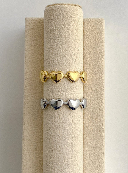 serena-open-heartline-ring-ia524