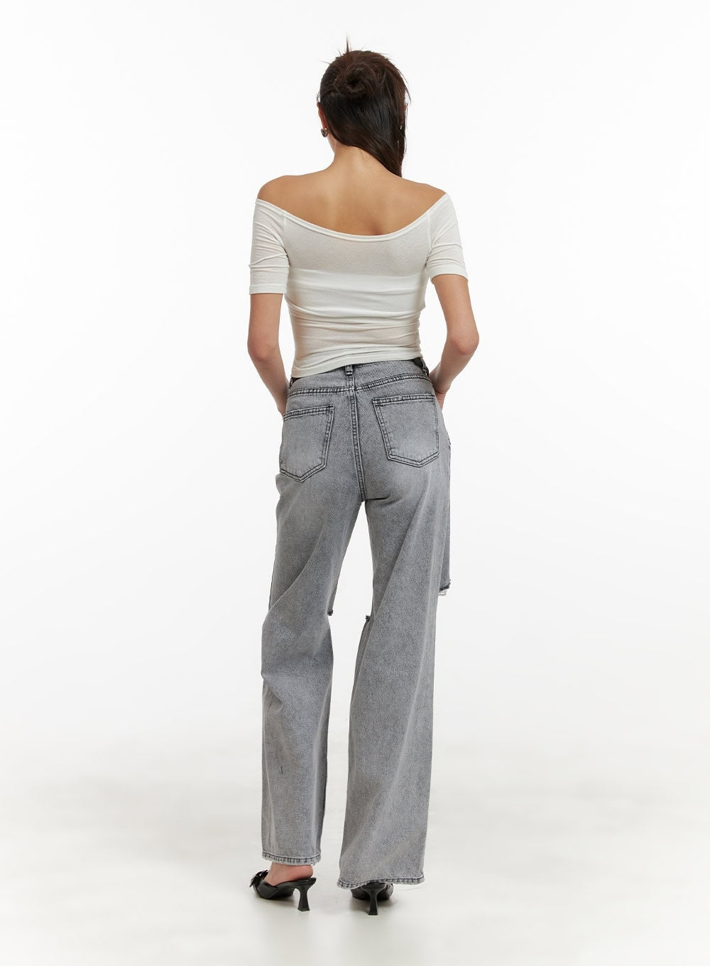 ripped-loose-fit-bootcut-jeans-cy402